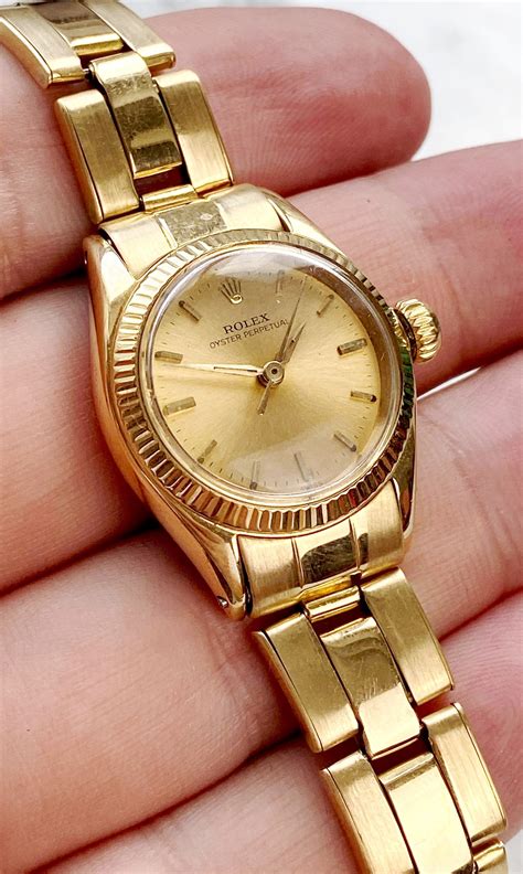 damen rolex uhren gold mit strasssteinen|Rolex Lady.